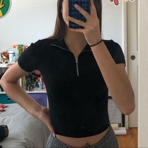 BRANDY MELVILLE black zip up crop top
